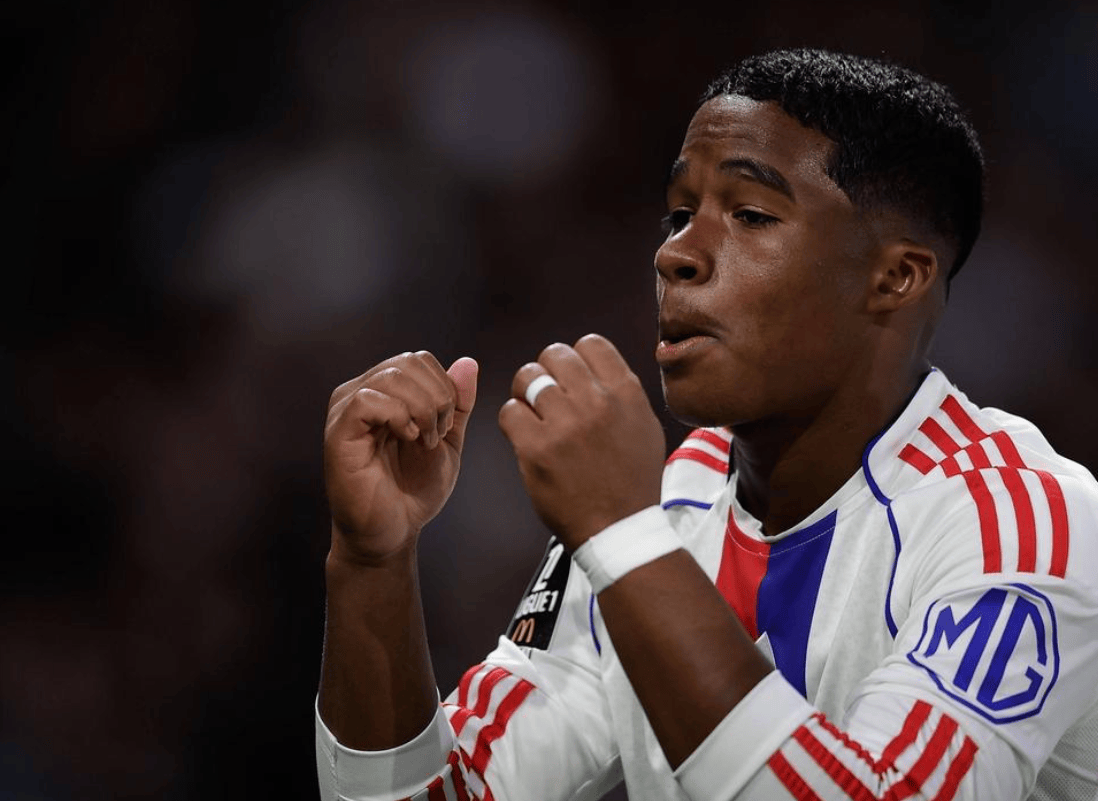 疯狂一夜：大巴黎爆冷落败，曼城击败阿森纳，本菲卡惊险绝杀，拜仁夺冠